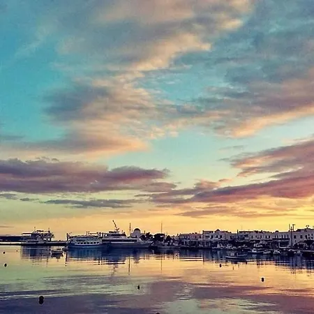 Camara House, Nyaraló *