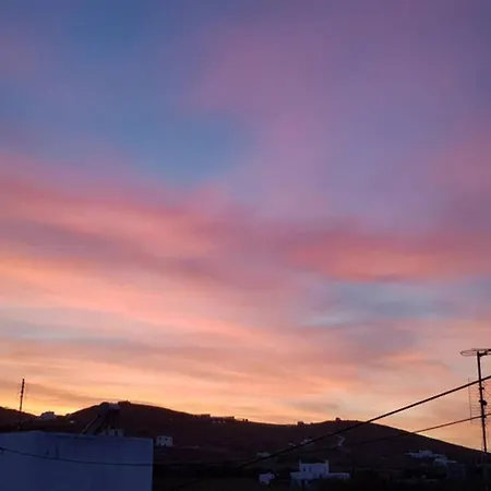 Nyaraló Camara House, Andíparosz